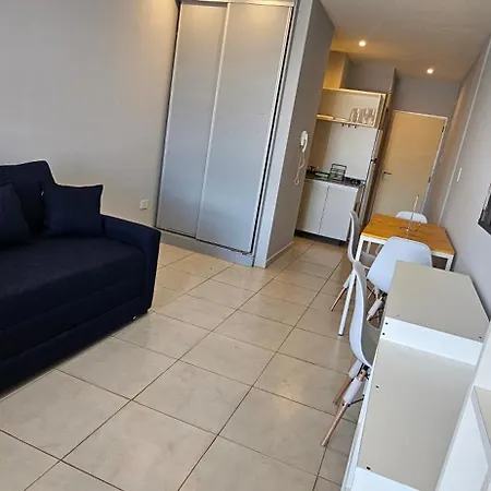 Departamento En Corrientes, Centrico, Con Piscina Apartment Exterior photo